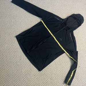 Oakley Men's Black Swim Rash Guard